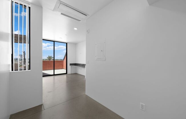 Studio, 1 bath, 353 sqft, $2,250, Unit Unit 22