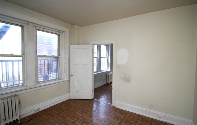 1 bed, 1 bath, 2 sqft, $950, Unit #403