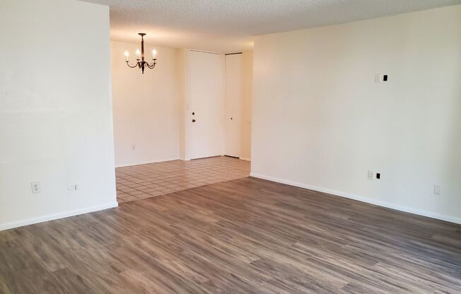 6455 La Jolla Blvd