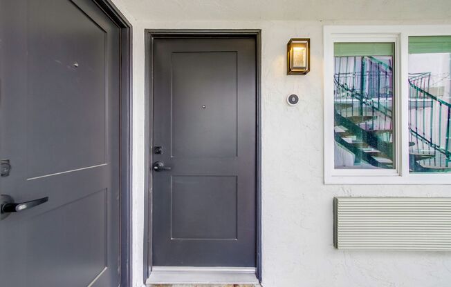 Studio, 1 bath, 305 sqft, $1,895, Unit 4840-8