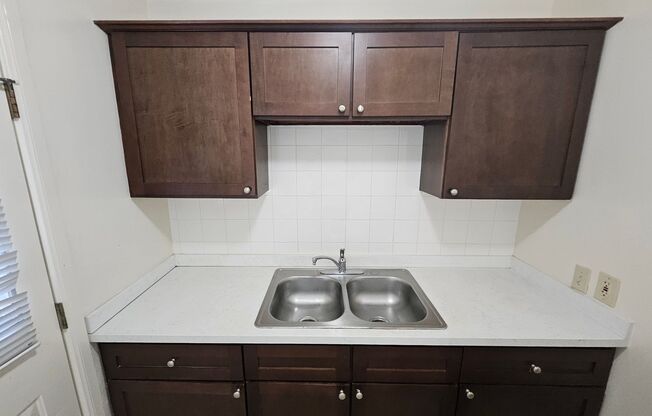 1 bed, 1 bath, $1,875, Unit 1653