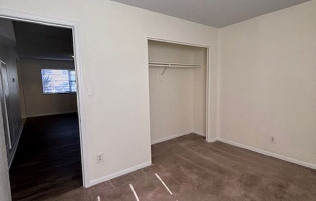 2 beds, 1 bath, 675 sqft, $675, Unit 440 Arter-Unit 12