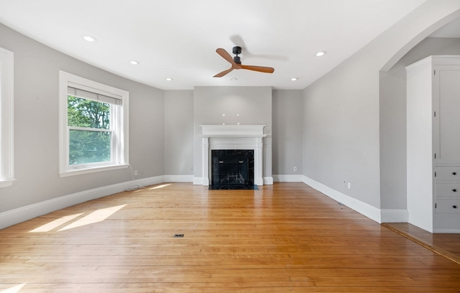 1011 BEACON ST