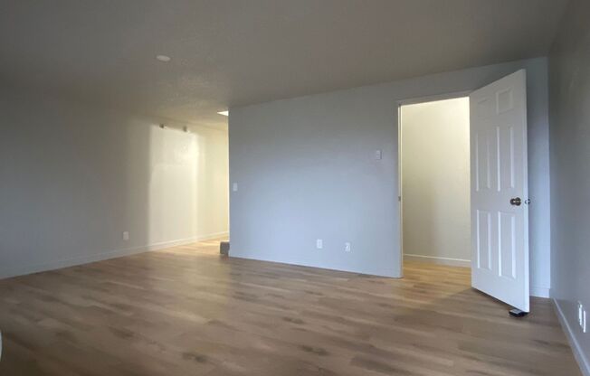 2 beds, 1.5 baths, 1,140 sqft, $1,575, Unit Unit 8