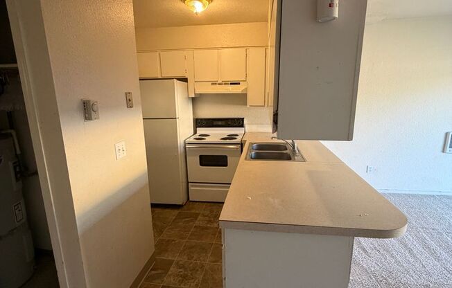 2 beds, 1.5 baths, 907 sqft, $1,595, Unit 3515D