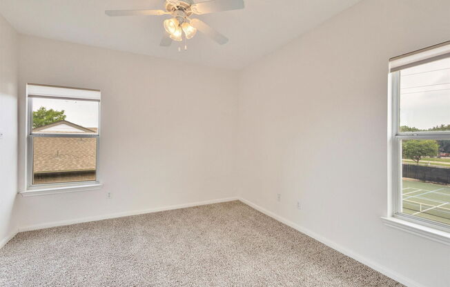 1 bed, 1 bath, 727 sqft, $995, Unit 351