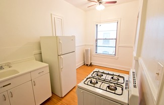 Grand & Dale Apartments studio