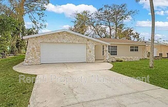 2326 DAVIS BLVD