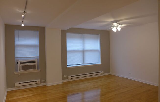 808-12 W Junior Terrace