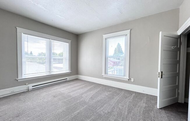 Studio, 1 bath, 500 sqft, $1,095, Unit 08