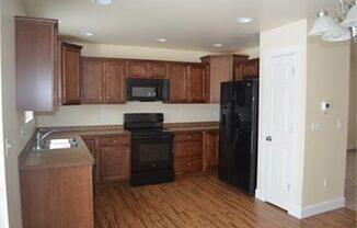 3 beds, 2 baths, $2,700