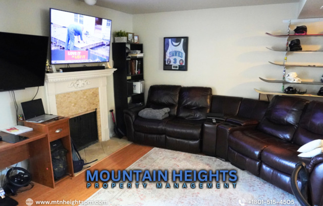 415 E CREEKSIDE CIR