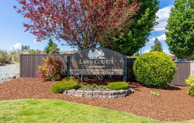 2 beds, 1 bath, 933 sqft, $1,885, Unit C09
