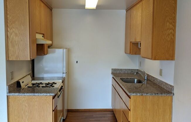 1815 Santa Clara Ave.