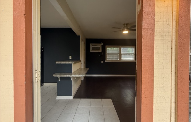 709 W 26th St Apt 13
