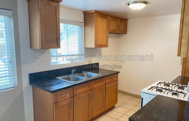 2 beds, 1 bath, 934 sqft, $2,275, Unit C