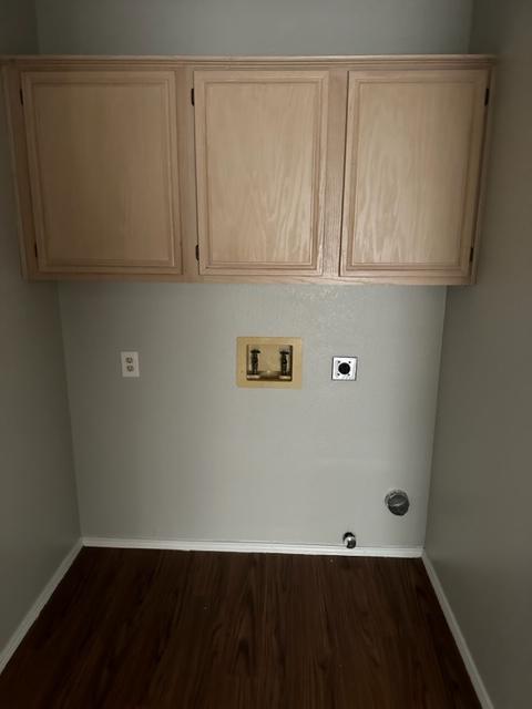 3101 SARAH DR
