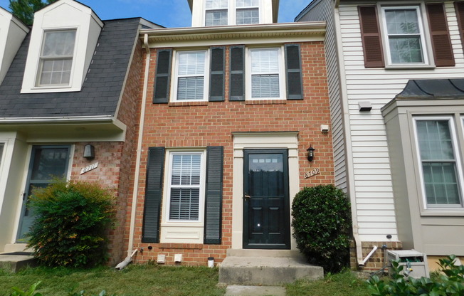 Beautifully Renovated 3 Bed, 3.5 Bath Townhome in Montgomery Village!