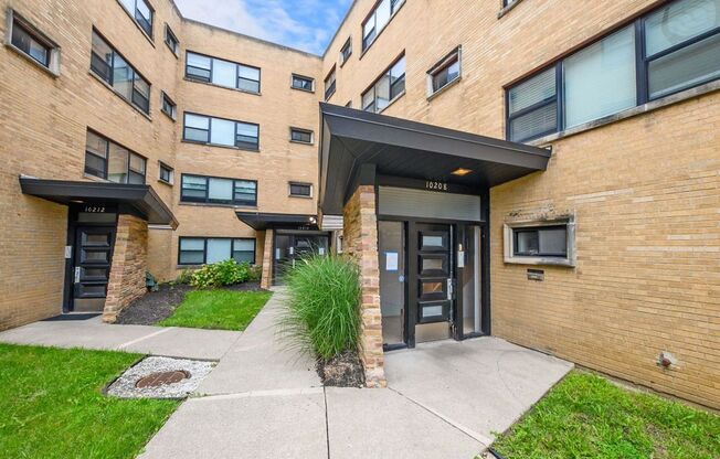 Beverly Portfolio MOBILITY, 10206-30 S. Walden Pkwy.