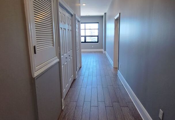 2 beds, 2 baths, 1,001 sqft, $2,250, Unit Unit 312