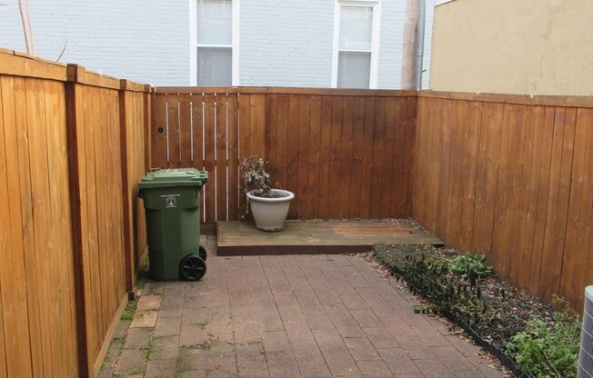 Charming 2 Bedroom/1Bathroom Townhome in Canton Neighborhood, MD!