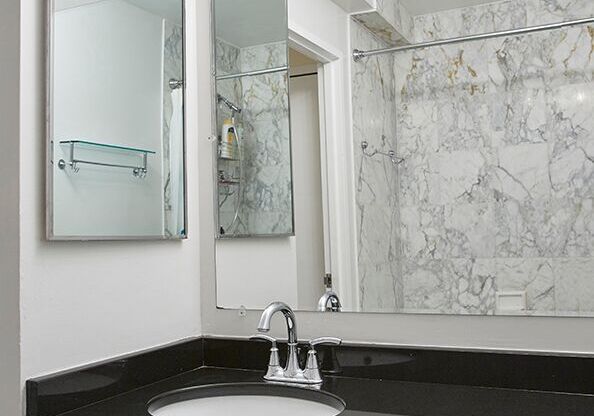 1 bed, 1 bath, 665 sqft, $4,500, Unit 8E