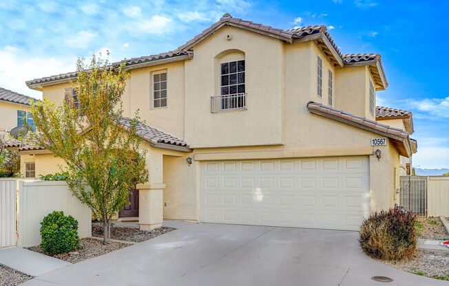 3 Bedroom Home! Close to Shopping, Dining & Costco!