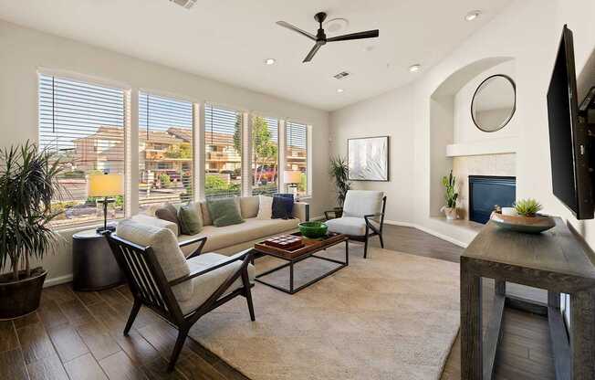 Ample seating in clubhouse - Arrowhead Landing Apartments