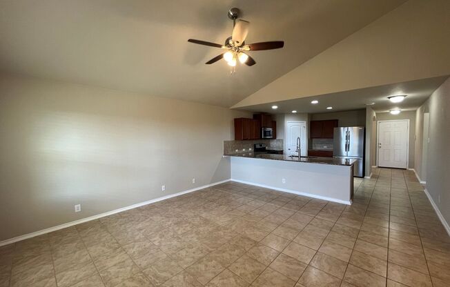 4 beds, 2.5 baths, $2,100