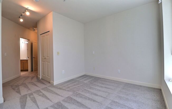 2 beds, 2 baths, $3,695, Unit Unit 405