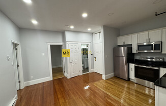 476 Commonwealth Ave.