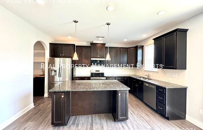 112 CRAMERTON MLS PKWY