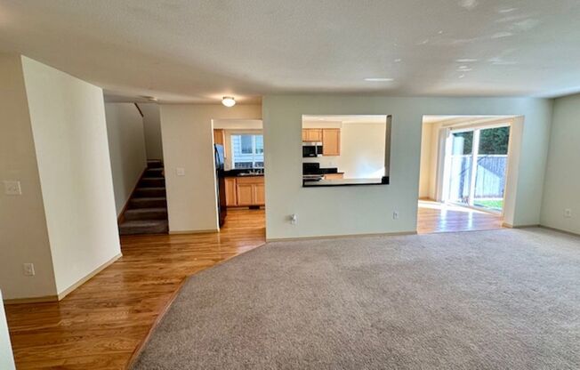 Roomy 4-Bedroom Home in Quiet Panther Lake Location