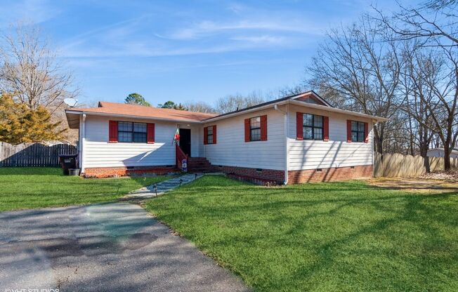 Long or Short term , NO HOA, fully furnished rental in SC!