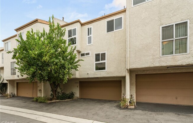 5339 COLDWATER CYN AVE