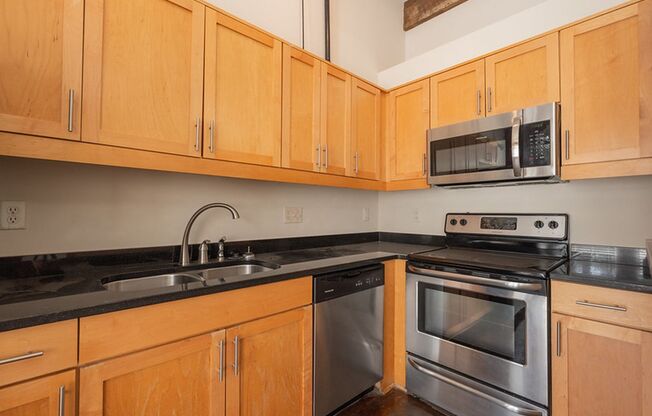 301 NORTH - Petersburg Loft Living