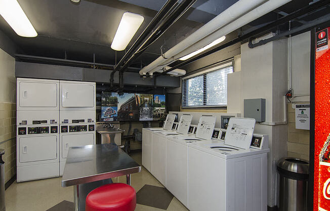 Laundry at Livingston, Washington, DC