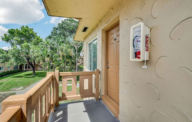 3 beds, 1.5 baths, 957 sqft, $2,099, Unit 2805-202