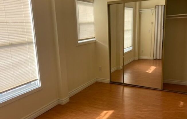 1 bed, 1 bath, $1,650, Unit IS109