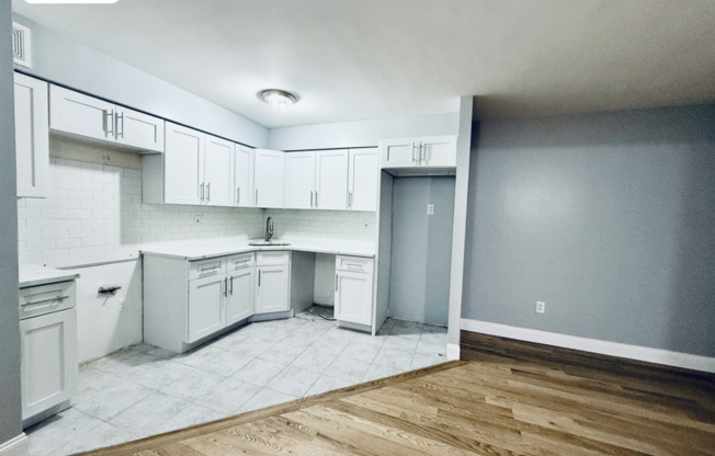 3 beds, 1 bath, $3,250, Unit 1