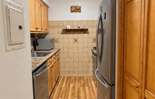 2 beds, 1 bath, 779 sqft, $4,800, Unit 1