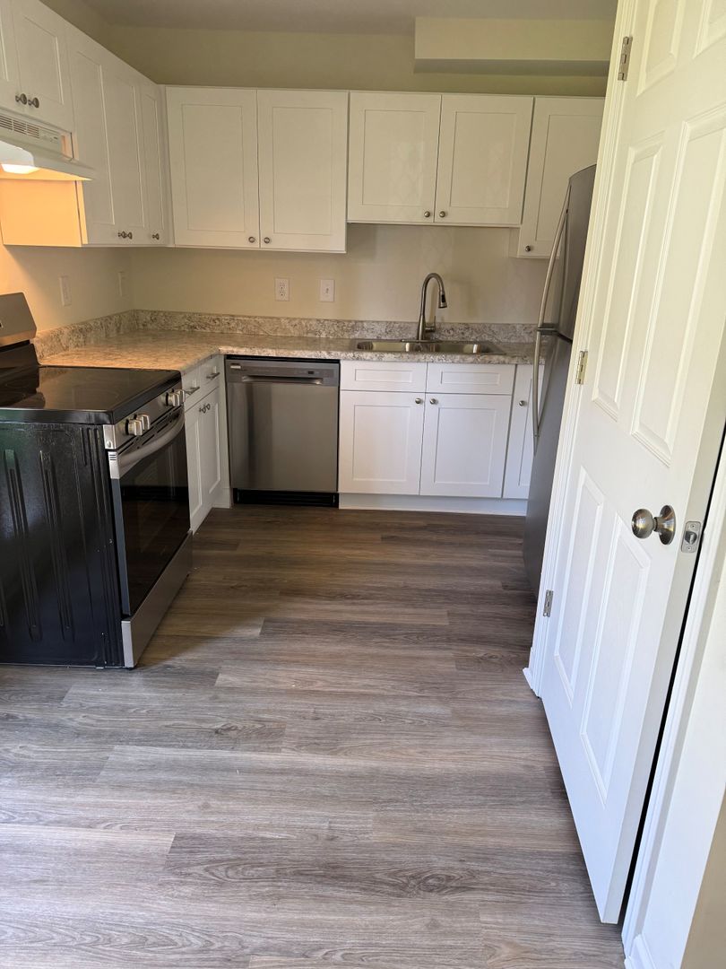 Rowan Street Apartments