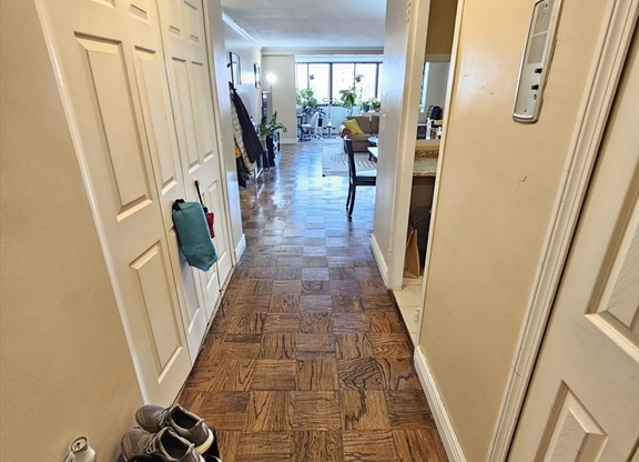 1 bed, 1 bath, 833 sqft, $3,150, Unit 5A