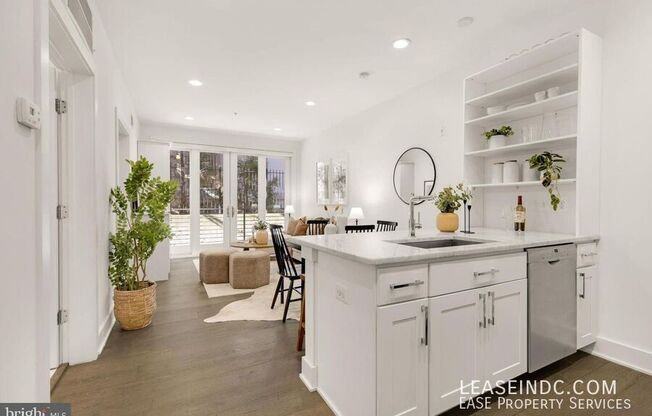 1412 CHAPIN ST NW