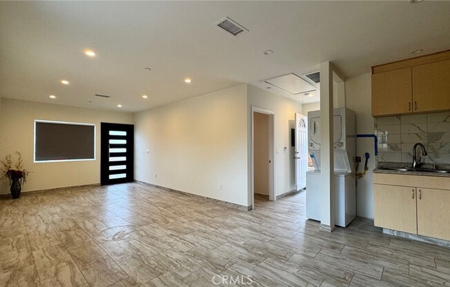9137 W FOOTHILL BLVD