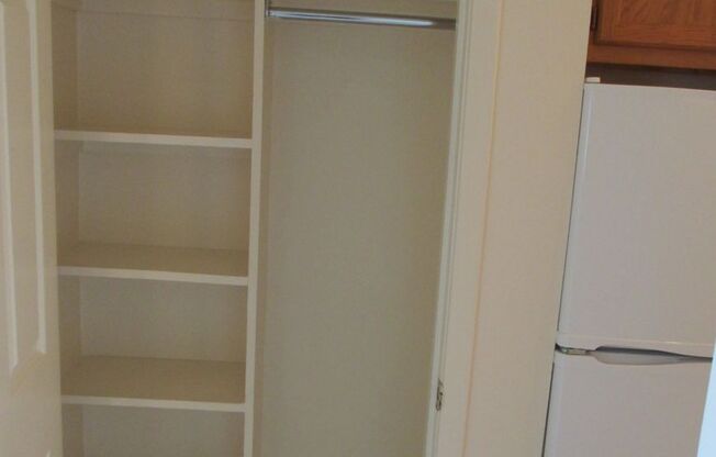 1 bed, 1 bath, $1,695, Unit 660-302