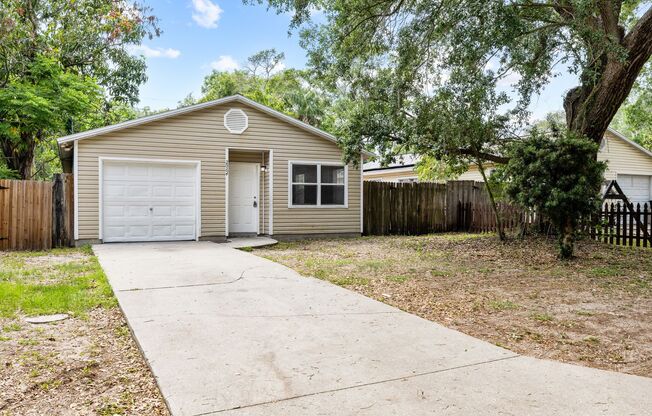Cute 3/2 home with garage