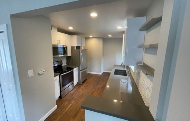 Wonderfully Remodeled Columbia City Home For Rent!