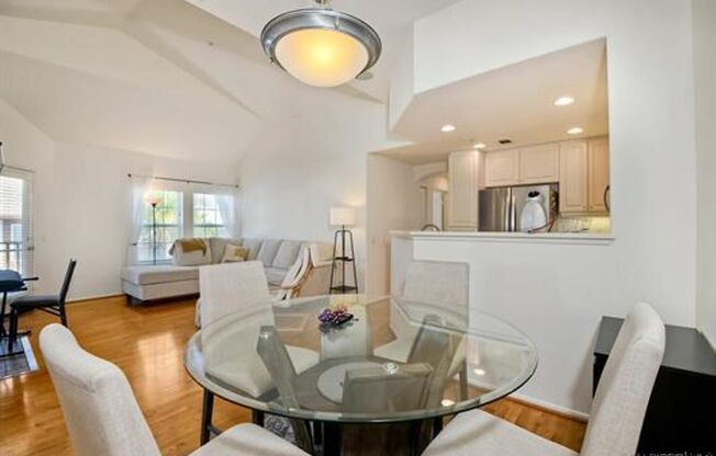 GATED Modern 2 Br 2 Bath Garage Large Kitchen Balcony $3450 TEXT 858-774-1574