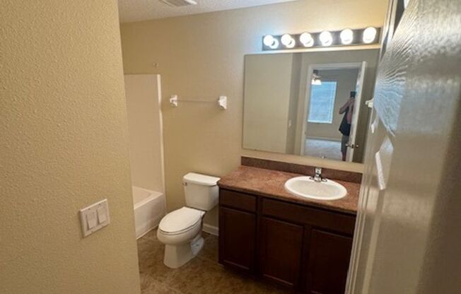 2 beds, 2.5 baths, $2,125, Unit UNIT 103